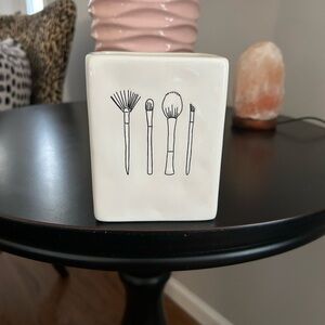 Rae Dunn White Makeup Brush Holder
